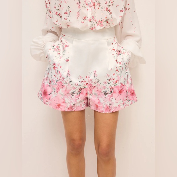 Commense Floral Print Pleated Shorts Set Without Belt - Picture 5 of 6